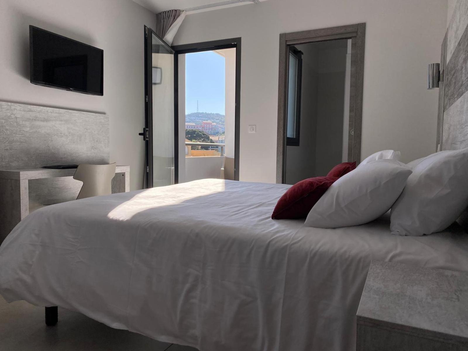 Hotel L'Isula Marina LʼÎle-Rousse Oda fotoğraf